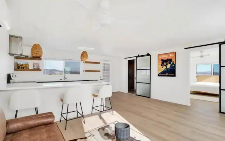 Serene Modern Home Backdoor With Great Wifi, Games, Movies, Patio Seating And Bbq Easy Access To North Joshua Tree National Park In 10 Minutes Twentynine Palms Dış mekan fotoğraf
