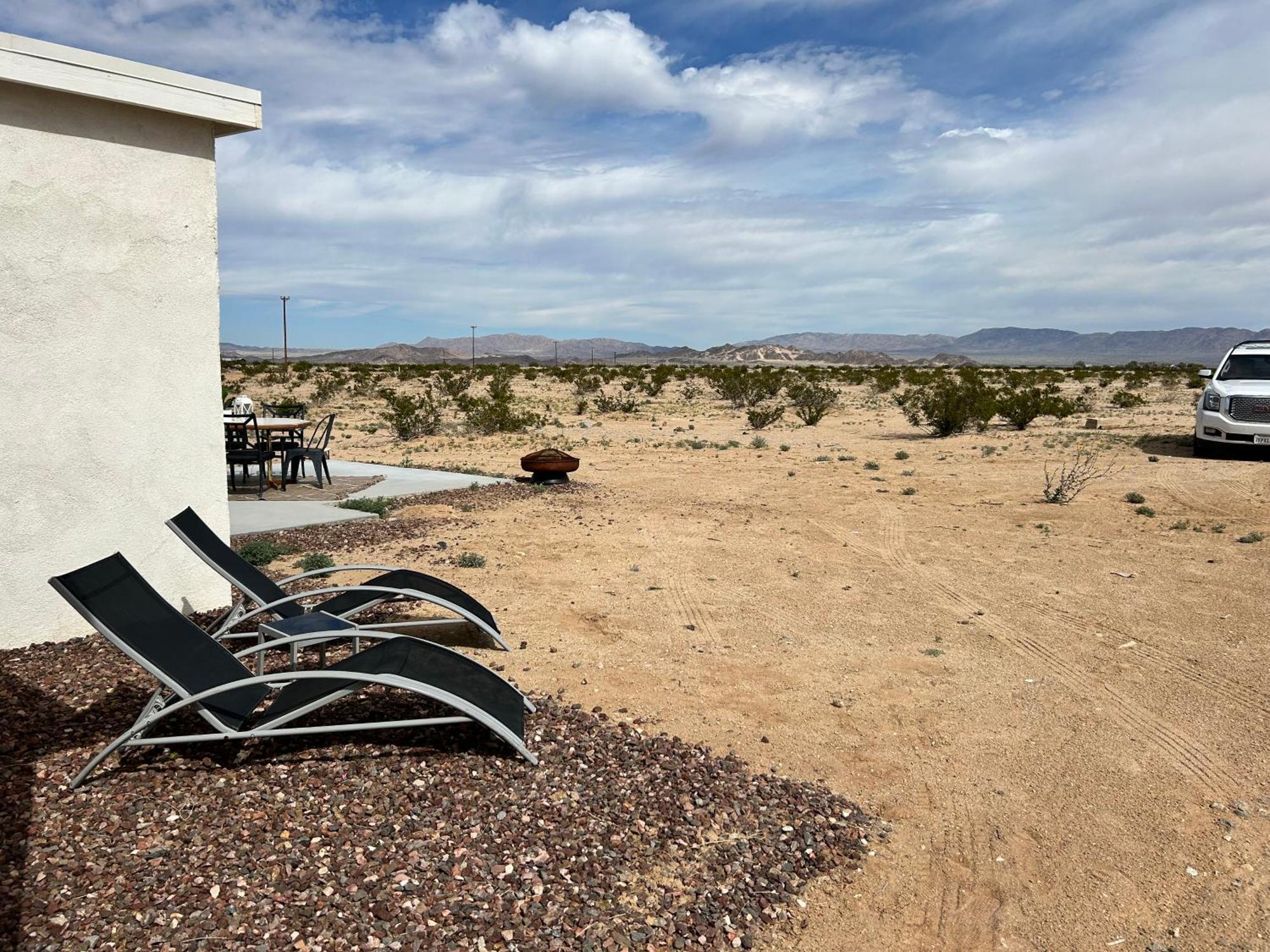 Serene Modern Home Backdoor With Great Wifi, Games, Movies, Patio Seating And Bbq Easy Access To North Joshua Tree National Park In 10 Minutes Twentynine Palms Dış mekan fotoğraf