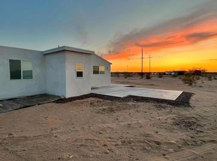 Serene Modern Home Backdoor With Great Wifi, Games, Movies, Patio Seating And Bbq Easy Access To North Joshua Tree National Park In 10 Minutes Twentynine Palms Dış mekan fotoğraf