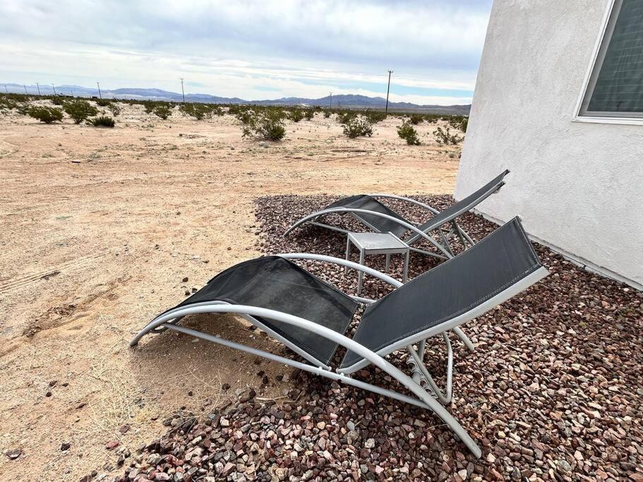 Serene Modern Home Backdoor With Great Wifi, Games, Movies, Patio Seating And Bbq Easy Access To North Joshua Tree National Park In 10 Minutes Twentynine Palms Dış mekan fotoğraf