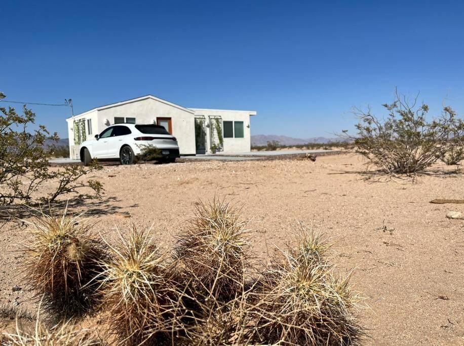 Serene Modern Home Backdoor With Great Wifi, Games, Movies, Patio Seating And Bbq Easy Access To North Joshua Tree National Park In 10 Minutes Twentynine Palms Dış mekan fotoğraf
