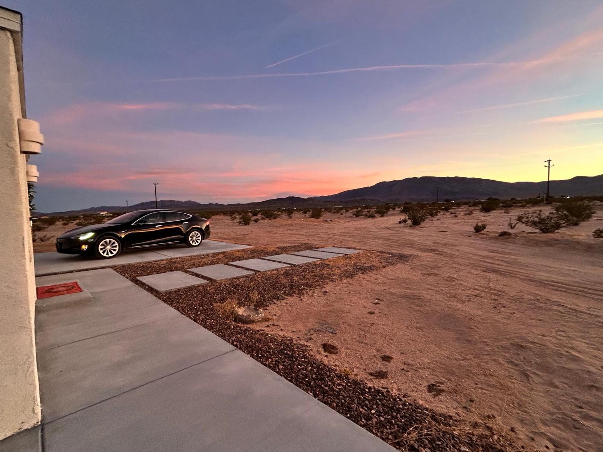 Serene Modern Home Backdoor With Great Wifi, Games, Movies, Patio Seating And Bbq Easy Access To North Joshua Tree National Park In 10 Minutes Twentynine Palms Dış mekan fotoğraf