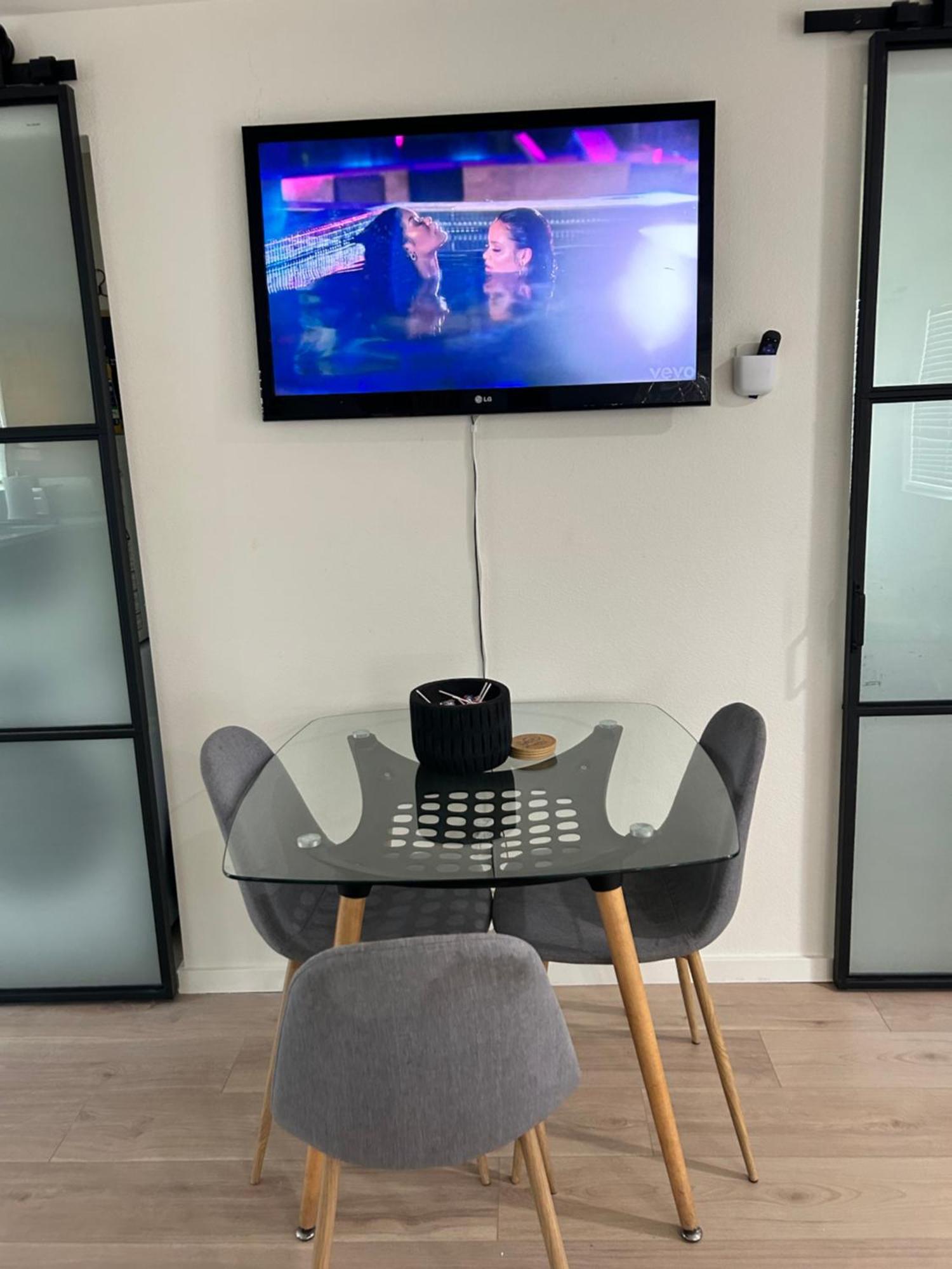 Serene Modern Home Backdoor With Great Wifi, Games, Movies, Patio Seating And Bbq Easy Access To North Joshua Tree National Park In 10 Minutes Twentynine Palms Dış mekan fotoğraf